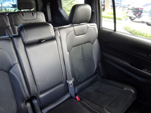 Used 2024 Jeep Grand Cherokee L Laredo AWD/4WD image 16
