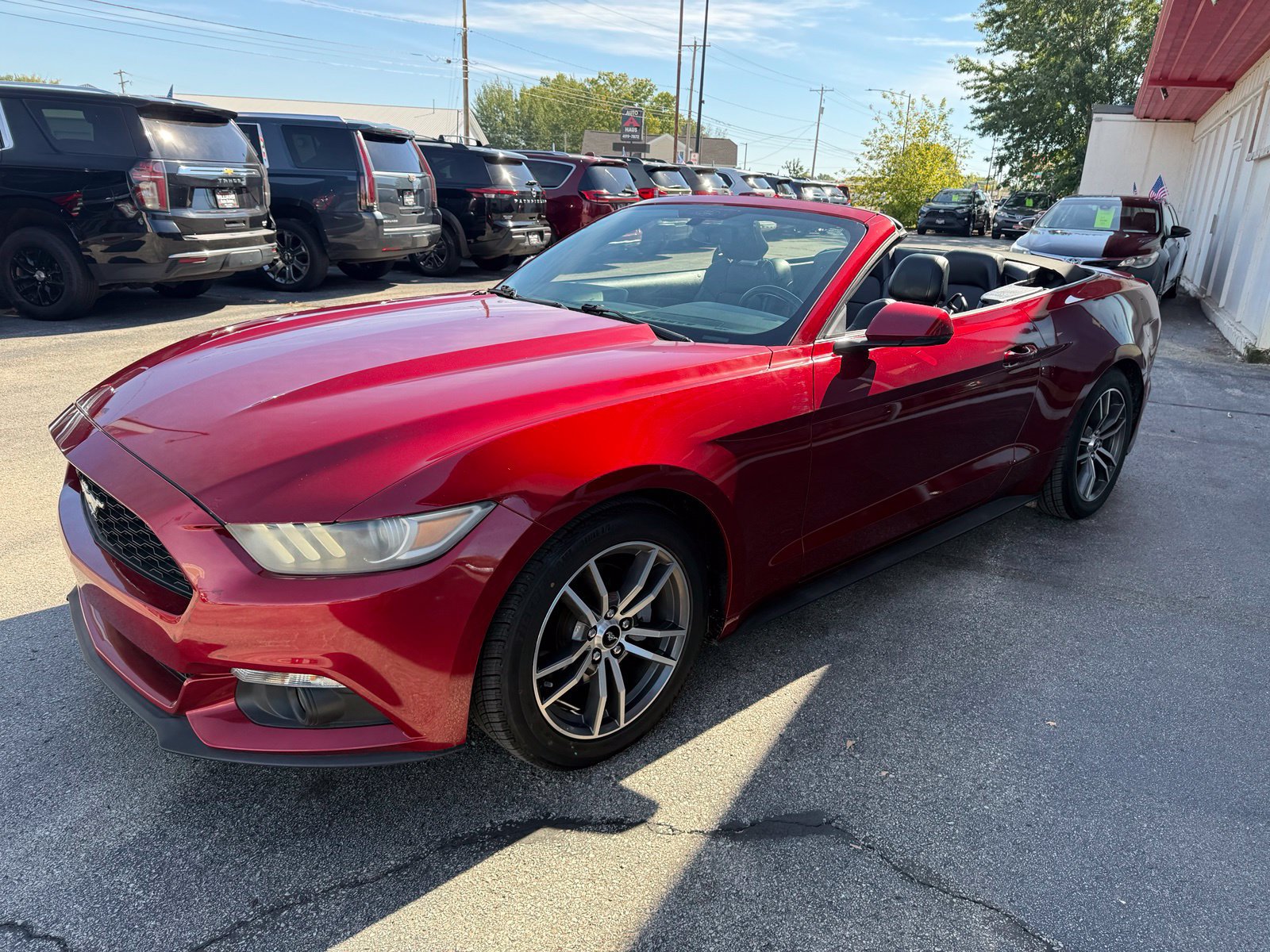 Used 2017 Ford Mustang Premium RWD image 7
