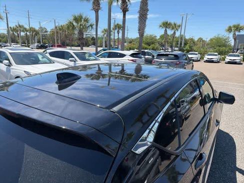 Used 2023 Acura RDX AWD w/ Advance Package image 9