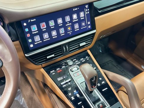 Certified 2023 Porsche Cayenne Turbo image 27