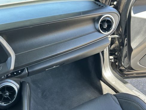 Certified 2020 Chevrolet Camaro SS RWD image 17