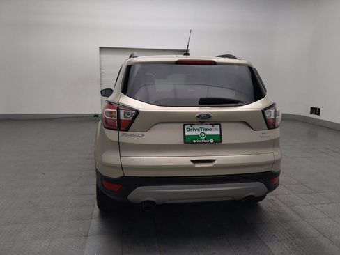 Used 2017 Ford Escape SE w/ Equipment Group 201A FWD image 6