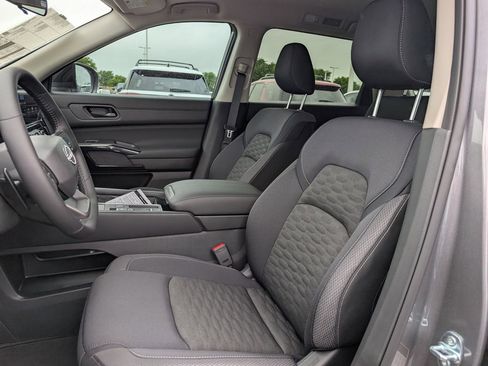 New 2026 Nissan Pathfinder SV FWD image 18