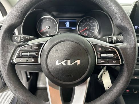 Used 2023 Kia Forte LXS image 17