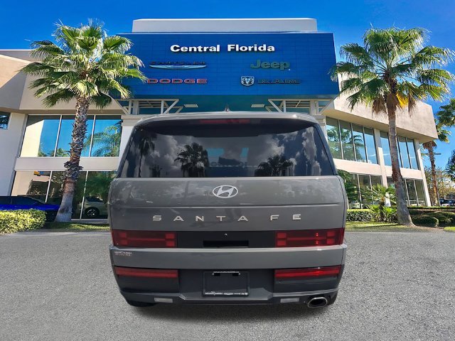 Used 2025 Hyundai Santa Fe SE FWD image 6