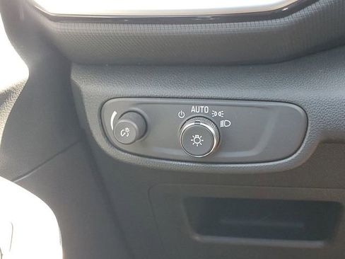 Certified 2023 Chevrolet TrailBlazer LS FWD image 17