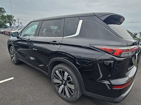 Used 2025 Mitsubishi Outlander SE AWD/4WD image 4