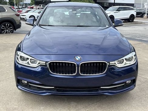 Used 2017 BMW 330i Sedan RWD image 11