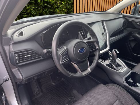 Used 2025 Subaru Outback Premium w/ Popular Package #1A image 5