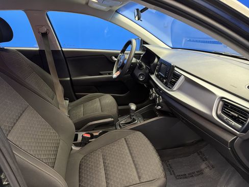 Used 2019 Kia Rio LX image 22