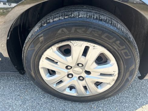 Used 2019 Dodge Grand Caravan SE w/ UConnect Hands-Free Group FWD image 21