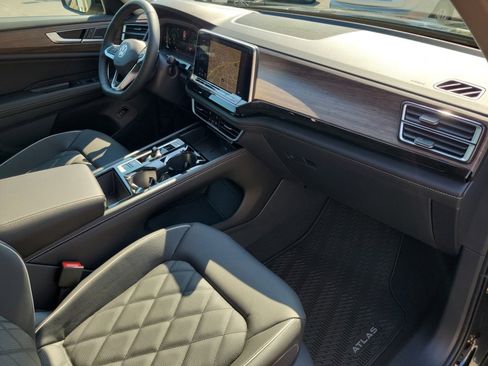 New 2026 Volkswagen Atlas SEL Premium R-Line AWD/4WD image 28