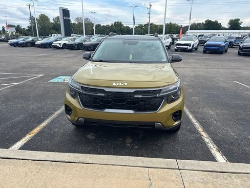 Used 2024 Kia Seltos X-Line AWD/4WD image 2