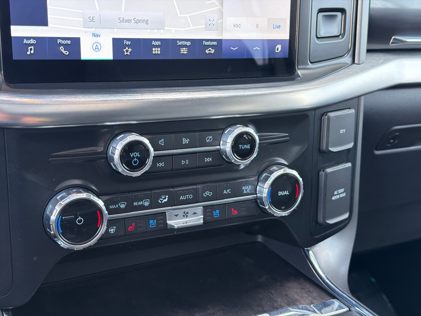 Used 2022 Ford F150 Lariat w/ Equipment Group 502A High AWD/4WD image 30