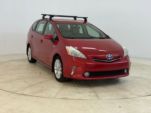 Used 2012 Toyota Prius V Five image 7