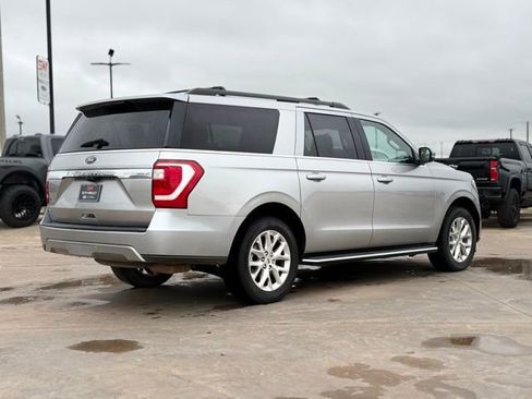 Used 2021 Ford Expedition Max XLT RWD image 2