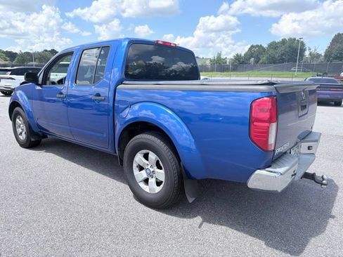 Used 2013 Nissan Frontier SV RWD image 4