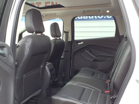 Used 2018 Ford Escape Titanium w/ Ford Safe & Smart Package FWD image 12
