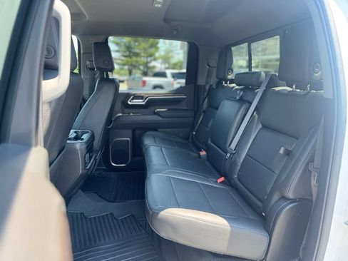 Used 2025 Chevrolet Silverado 1500 RST w/ Convenience Package II AWD/4WD image 25