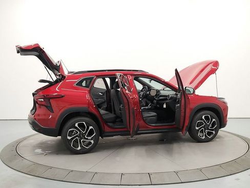 New 2026 Chevrolet Trax RS FWD image 15
