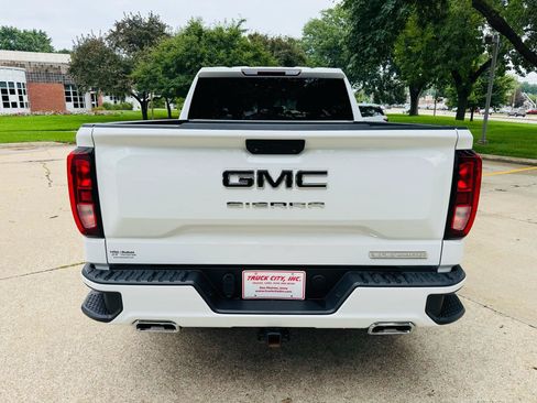 Used 2021 GMC Sierra 1500 Elevation w/ X31 Off-Road Package AWD/4WD image 4