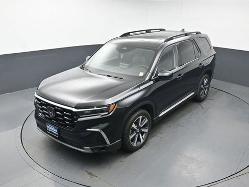 Used 2023 Honda Pilot Touring image 36