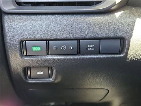 Certified 2025 Nissan Sentra S FWD image 15
