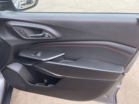 Used 2025 Chevrolet Trax RS w/ Driver Confidence Package image 16