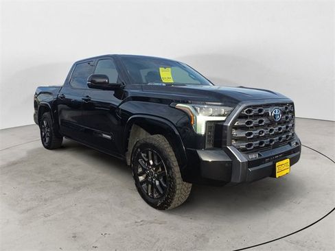 Used 2022 Toyota Tundra Platinum image 7
