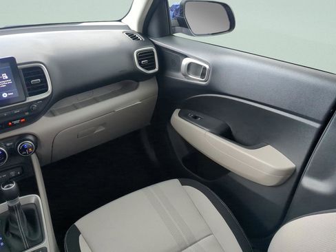 New 2026 Hyundai Venue SEL FWD image 14