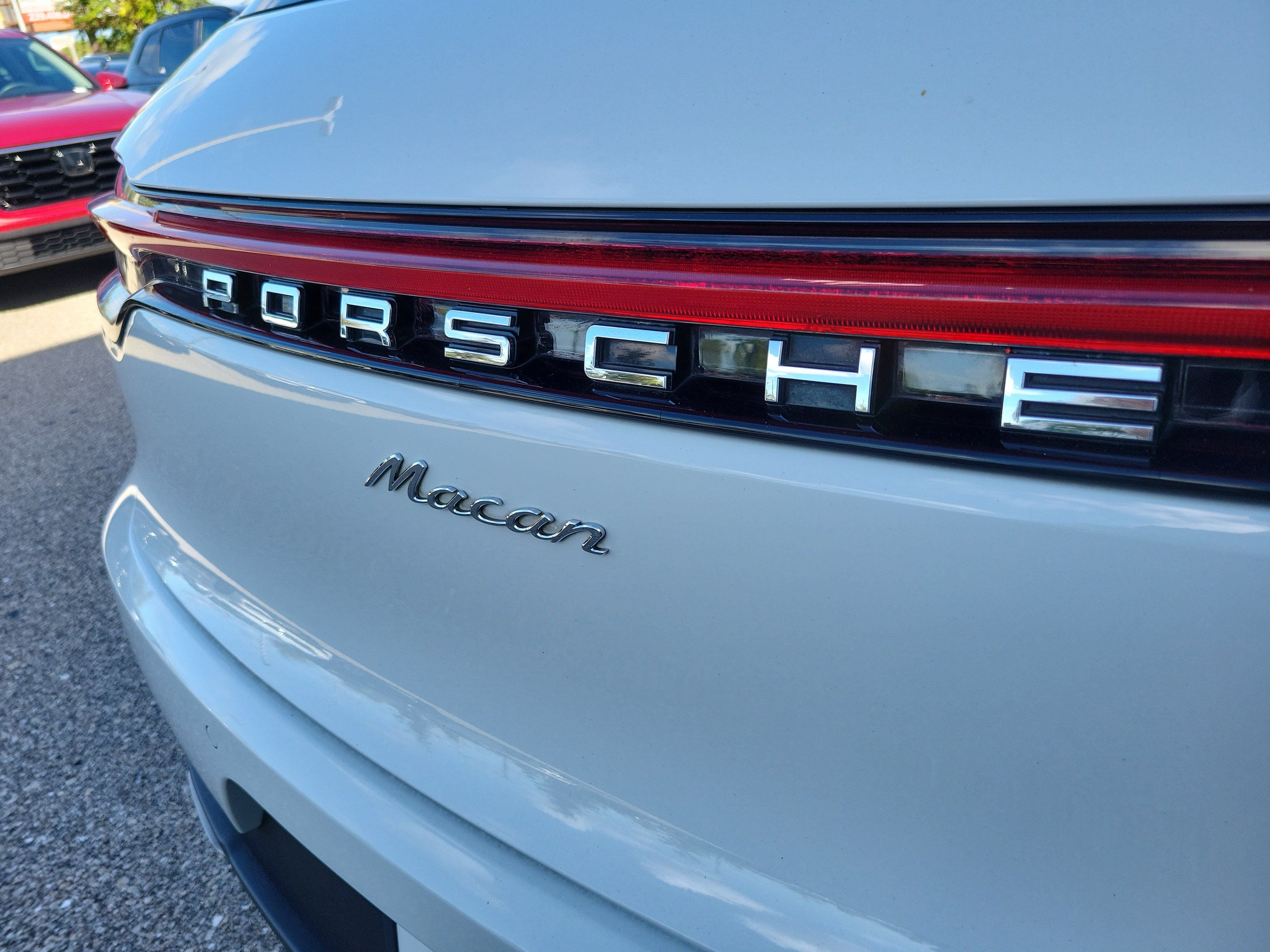 Used 2021 Porsche Macan AWD/4WD image 7