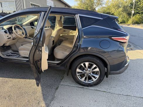 Used 2015 Nissan Murano SV w/ Cargo Package w/Cover FWD image 25