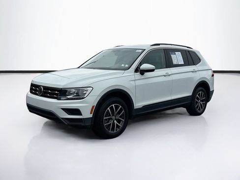 Used 2019 Volkswagen Tiguan SE FWD image 3