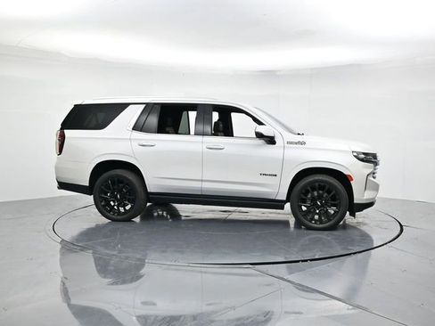 Used 2023 Chevrolet Tahoe High Country image 3