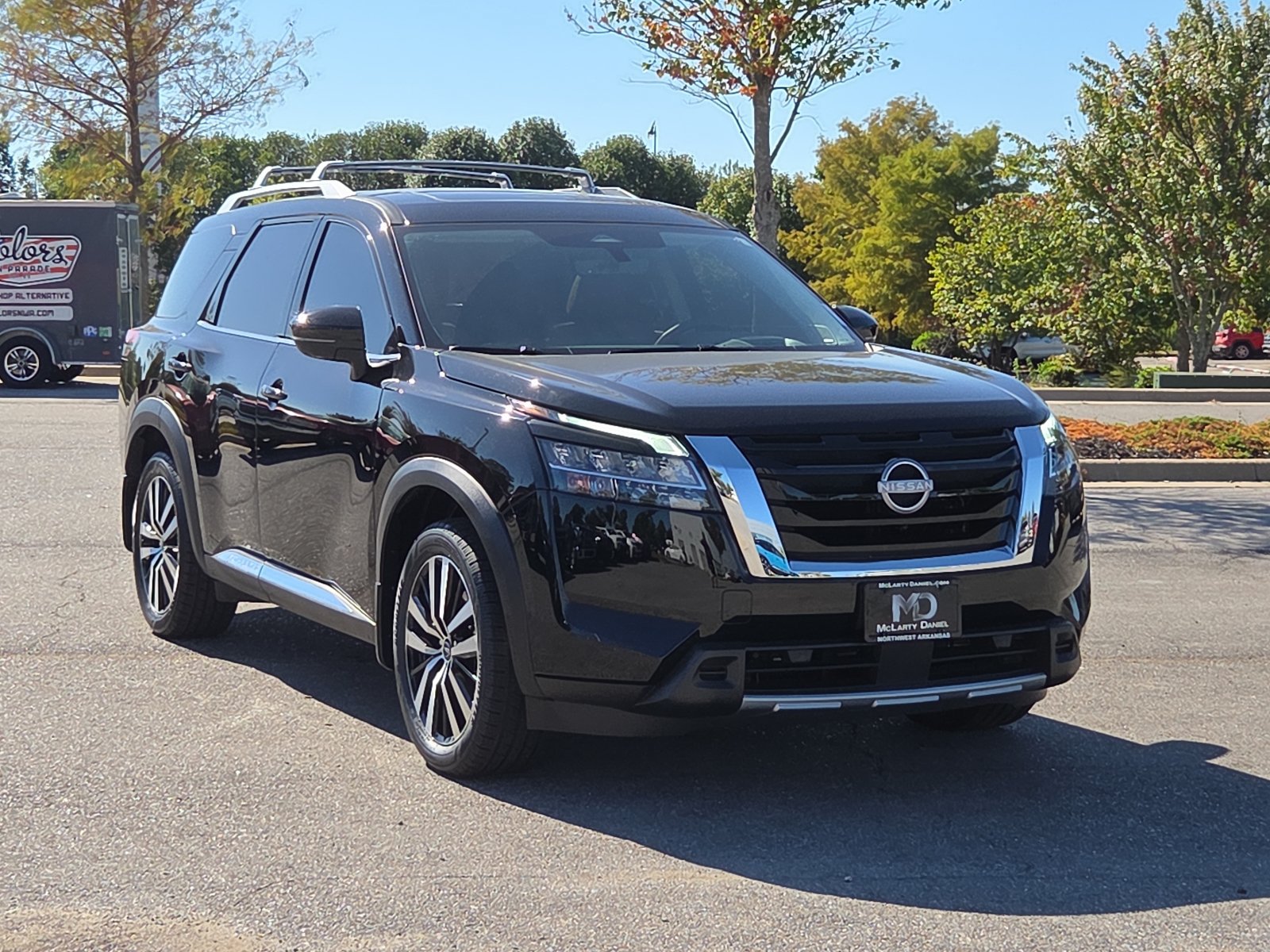 Used 2024 Nissan Pathfinder Platinum w/ Cargo Package AWD/4WD image 1
