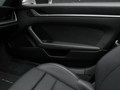 Used 2023 Porsche 911 Carrera image 36