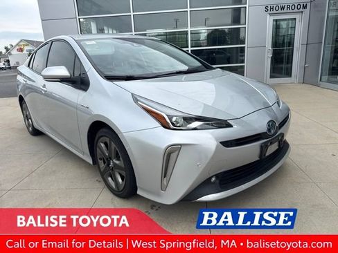Used 2022 Toyota Prius XLE FWD image 1