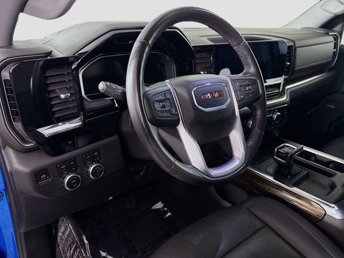 Certified 2022 GMC Sierra 1500 Elevation w/ Elevation Premium Package image 11