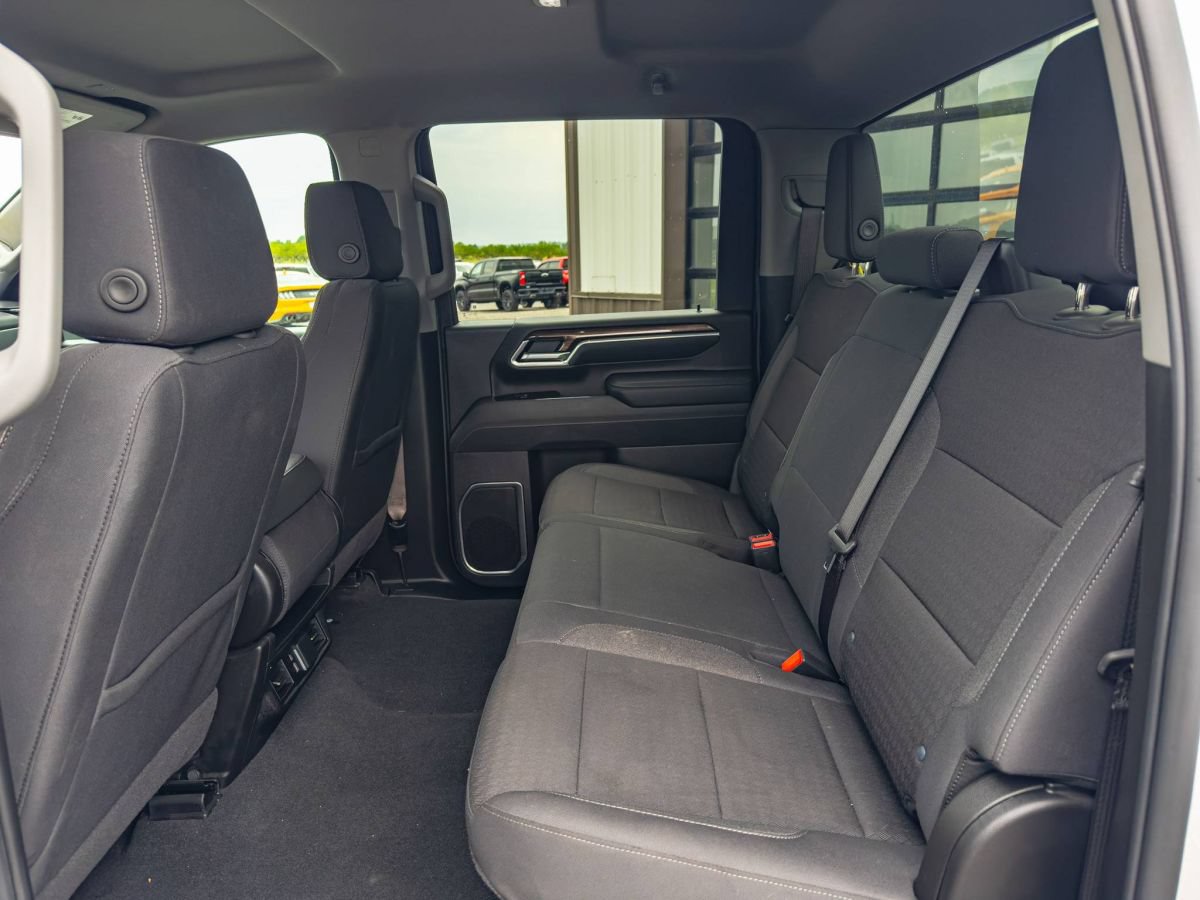Used 2026 Chevrolet Silverado 2500 LT AWD/4WD image 8