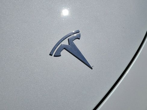 Used 2021 Tesla Model 3 Standard Range Plus RWD image 10