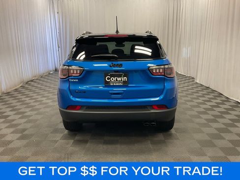 Used 2022 Jeep Compass Latitude AWD/4WD image 3