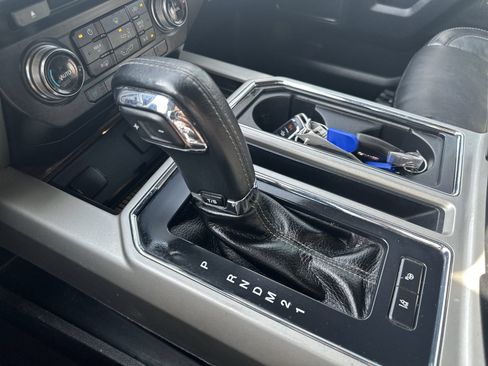 Used 2016 Ford F150 Lariat w/ Equipment Group 502A Luxury AWD/4WD image 16