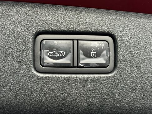 Used 2025 Genesis GV70 2.5T image 23