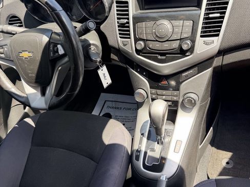 Used 2013 Chevrolet Cruze LT w/ RS Package FWD image 11
