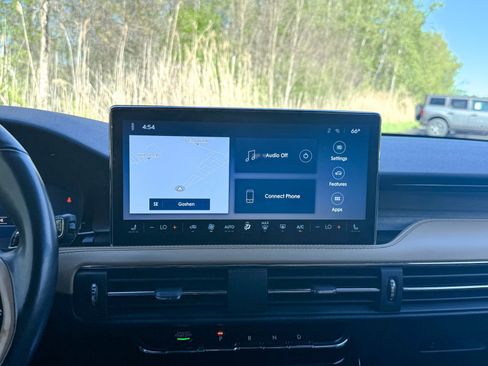 Used 2023 Lincoln Corsair Reserve w/ Jet Appearance Package AWD/4WD image 24