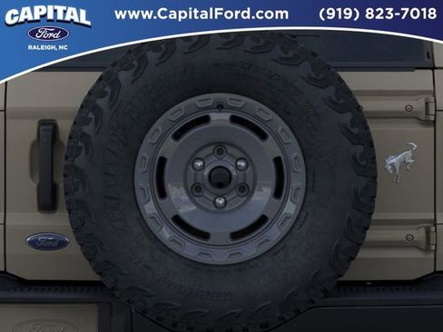 New 2025 Ford Bronco Badlands image 24