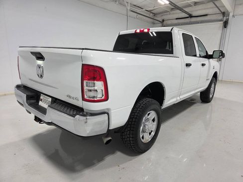 Used 2022 RAM 2500 Tradesman w/ Chrome Appearance Group AWD/4WD image 8