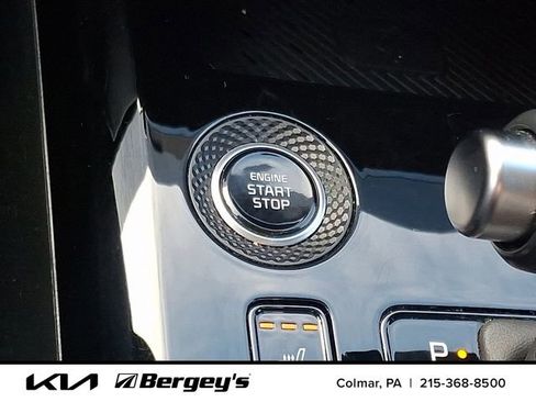 Used 2024 Kia Niro EX image 26