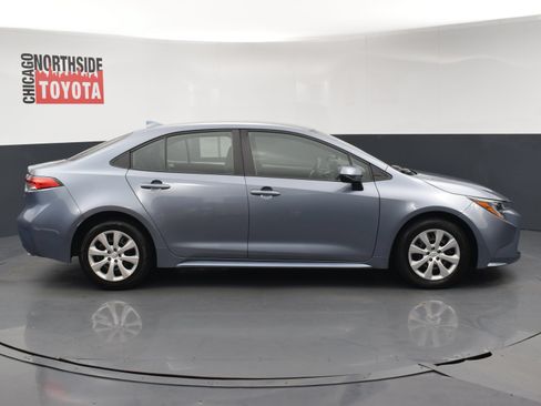 Used 2024 Toyota Corolla LE FWD image 5
