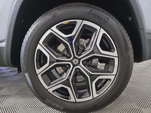 Used 2025 Rivian R1S Adventure AWD/4WD image 10